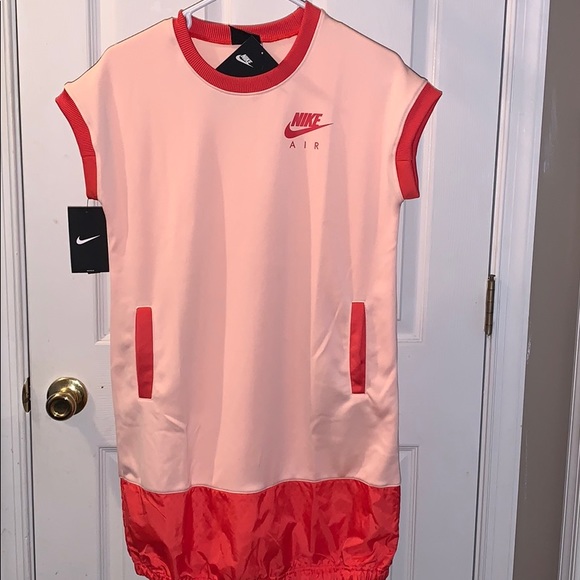 Nike Dresses & Skirts - New Nike Loose Fit Pocket Dress
